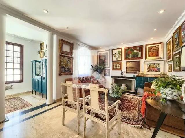 Casa / Sobrado para Venda em Belo Horizonte/MG Santa Lúcia 4 Quartos