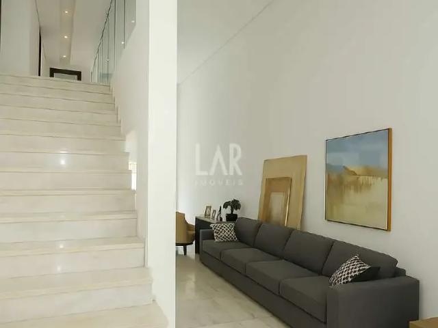 Casa / Sobrado para Venda em Belo Horizonte/MG Santa Lúcia 4 Quartos