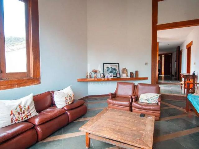 Casa / Sobrado para Venda em Belo Horizonte/MG Santa Lúcia 4 Quartos