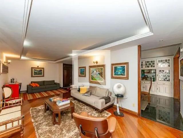 Casa / Sobrado para Venda em Belo Horizonte/MG Santa Lúcia 4 Quartos
