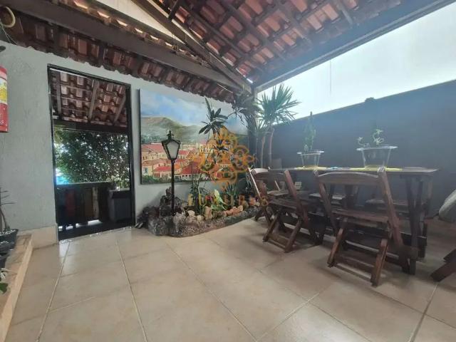 Casa / Sobrado para Venda em Belo Horizonte/MG Santa Lúcia 4 Quartos