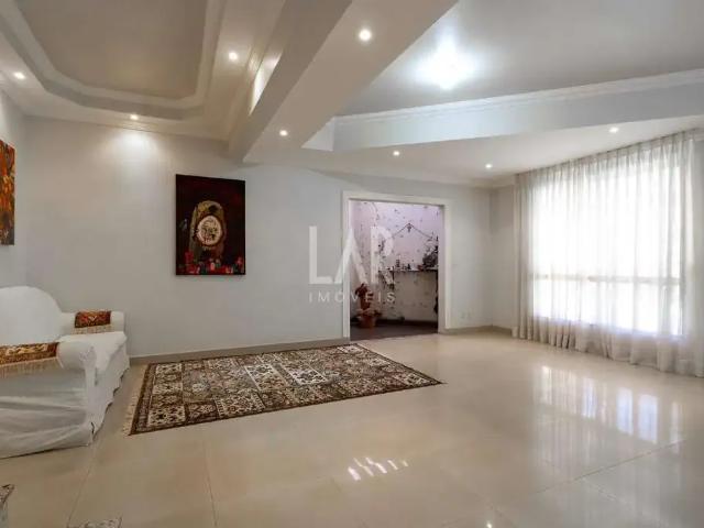 Casa / Sobrado para Venda em Belo Horizonte/MG Santa Lúcia 4 Quartos