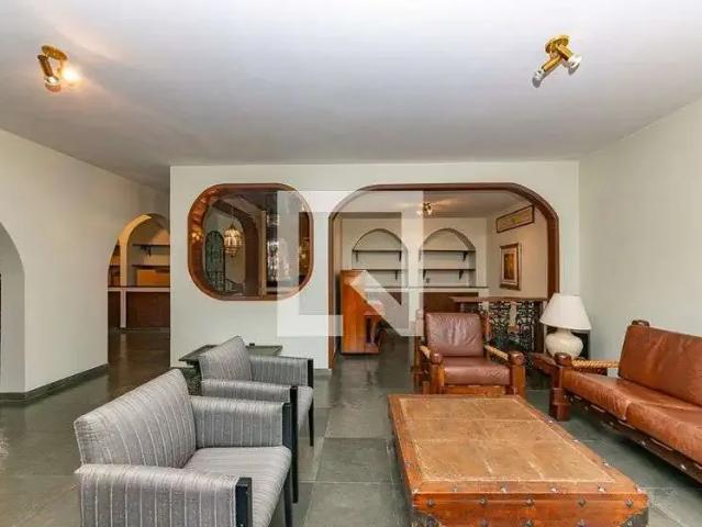 Casa / Sobrado para Venda em Belo Horizonte/MG Santa Lúcia 4 Quartos