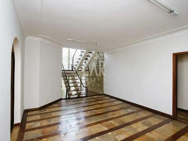 Casa / Sobrado para Venda em Belo Horizonte/MG Santa Lúcia 4 Quartos