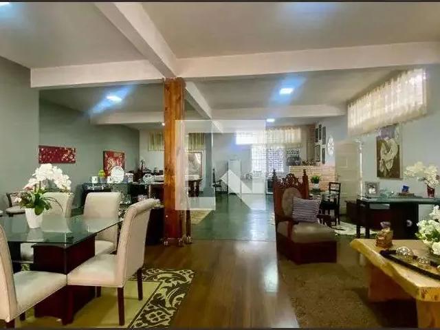 Casa / Sobrado para Venda em Belo Horizonte/MG Santa Lúcia 4 Quartos