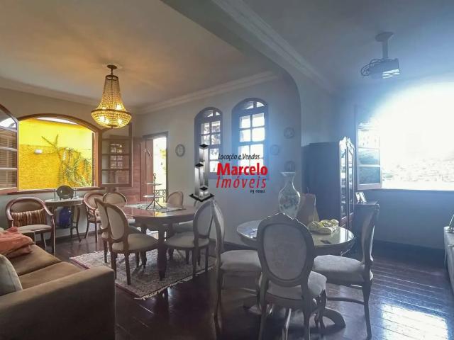Casa / Sobrado para Venda em Belo Horizonte/MG Santa Lúcia 4 Quartos