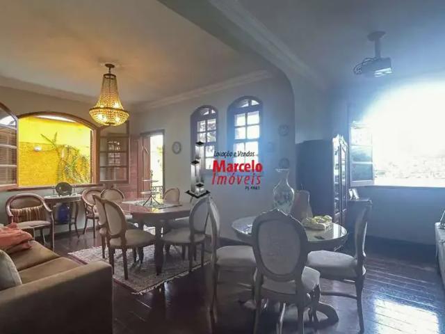 Casa / Sobrado para Venda em Belo Horizonte/MG Santa Lúcia 4 Quartos