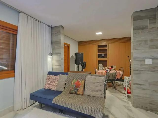 Casa / Sobrado para Venda em Belo Horizonte/MG Santa Lúcia 4 Quartos