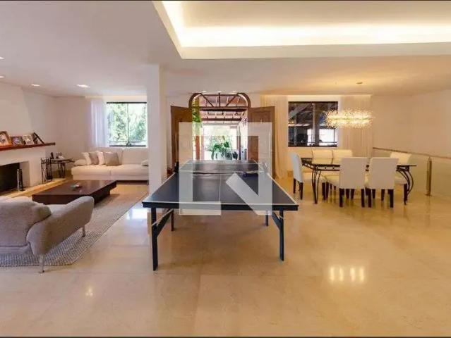 Casa / Sobrado para Venda em Belo Horizonte/MG Santa Lúcia 4 Quartos