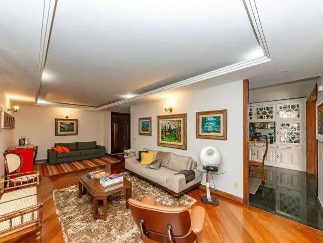 Casa / Sobrado para Venda em Belo Horizonte/MG Santa Lúcia 4 Quartos