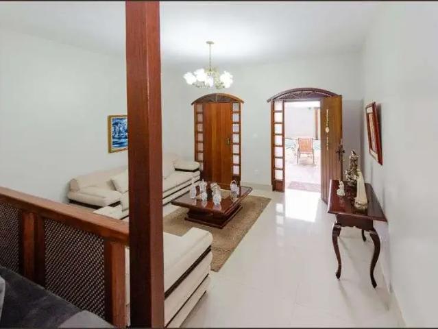 Casa / Sobrado para Venda em Belo Horizonte/MG Santa Lúcia 4 Quartos