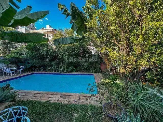 Casa / Sobrado para Venda em Belo Horizonte/MG Santa Lúcia 5 Quartos