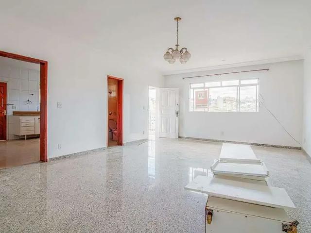 Casa / Sobrado para Venda em Belo Horizonte/MG Santa Lúcia 5 Quartos