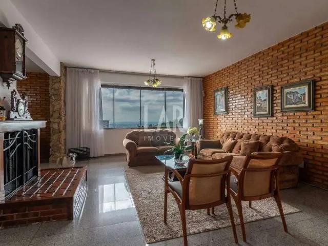 Casa / Sobrado para Venda em Belo Horizonte/MG Santa Lúcia 5 Quartos