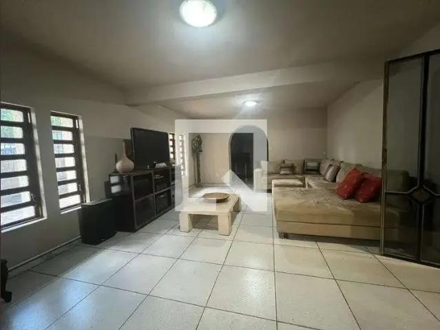 Casa / Sobrado para Venda em Belo Horizonte/MG Santa Lúcia 5 Quartos