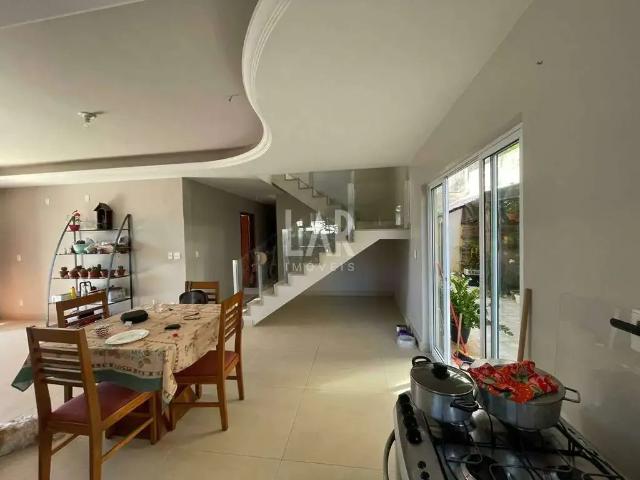 Casa / Sobrado para Venda em Belo Horizonte/MG Santa Lúcia 5 Quartos