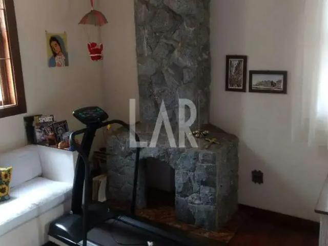 Casa / Sobrado para Venda em Belo Horizonte/MG Santa Lúcia 5 Quartos