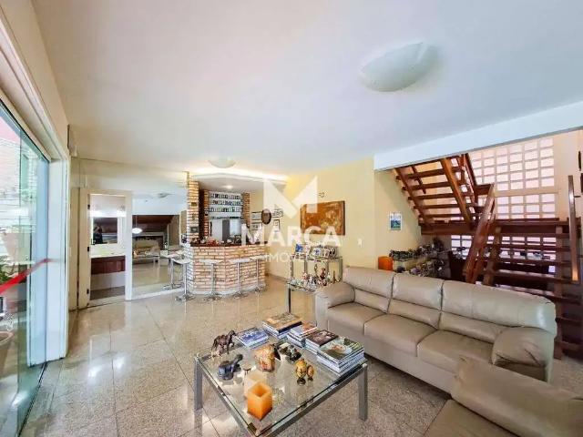 Casa / Sobrado para Venda em Belo Horizonte/MG Santa Lúcia 6 Quartos
