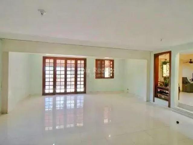 Casa / Sobrado para Venda em Belo Horizonte/MG Santa Lúcia 6 Quartos