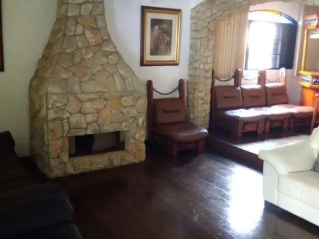Casa / Sobrado para Venda em Belo Horizonte/MG Santa Lúcia 7 Quartos