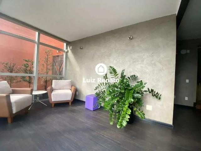 Casa / Sobrado para Venda em Belo Horizonte/MG Santa Lúcia 8 Quartos