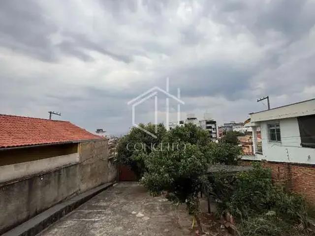 Casa / Sobrado para Venda em Belo Horizonte/MG Santa Rosa 3 Quartos