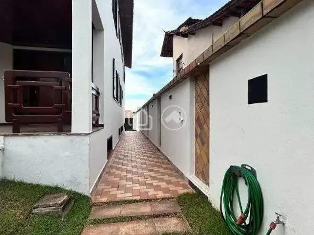 Casa / Sobrado para Venda em Belo Horizonte/MG Santa Tereza 8 Quartos
