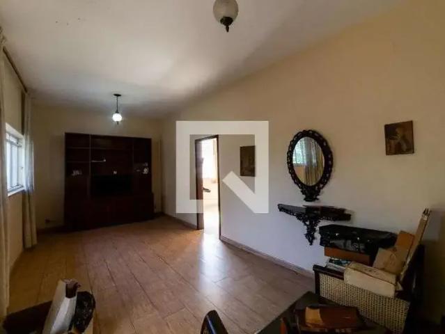 Casa / Sobrado para Venda em Belo Horizonte/MG Santa Tereza 8 Quartos