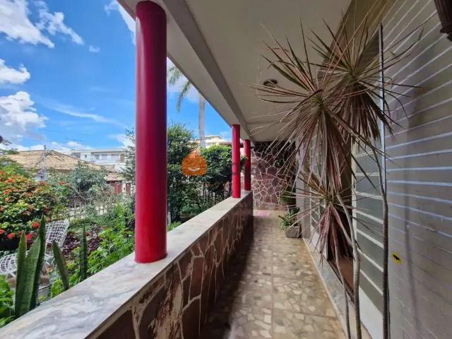 Casa / Sobrado para Venda em Belo Horizonte/MG Santa Tereza 10 Quartos