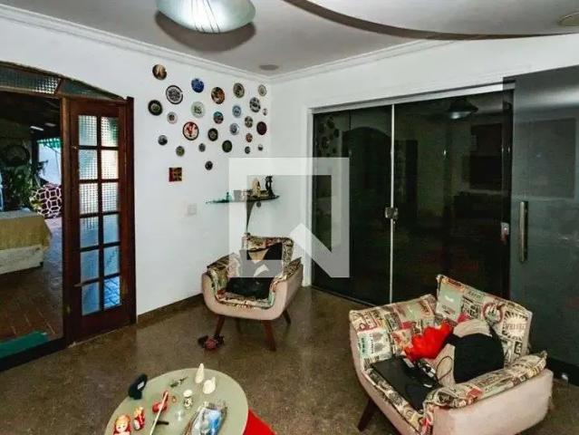 Casa / Sobrado para Venda em Belo Horizonte/MG Santa Terezinha 4 Quartos