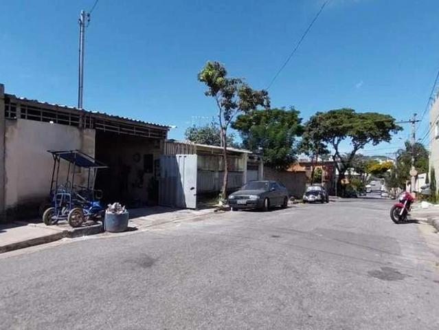 Casa / Sobrado para Venda em Belo Horizonte/MG Santa Terezinha 3 Quartos