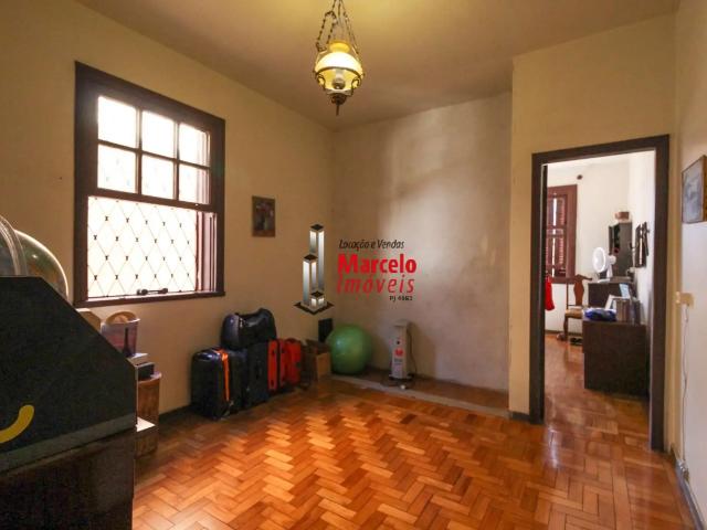 Casa / Sobrado para Venda em Belo Horizonte/MG Santo Antônio 4 Quartos