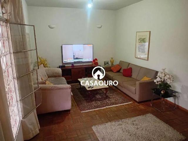 Casa / Sobrado para Venda em Belo Horizonte/MG Santo Antônio 4 Quartos