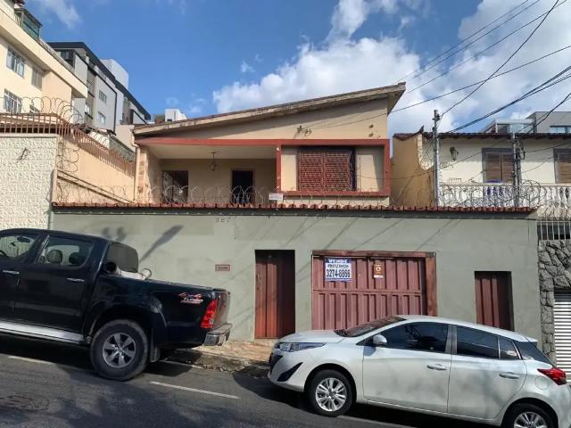 Casa / Sobrado para Venda em Belo Horizonte/MG Santo Antônio 4 Quartos