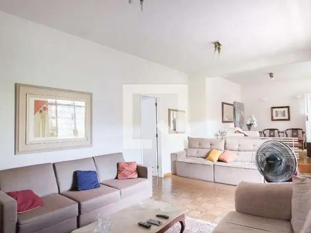 Casa / Sobrado para Venda em Belo Horizonte/MG Santo Antônio 5 Quartos