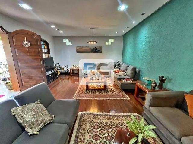 Casa / Sobrado para Venda em Belo Horizonte/MG Serra 3 Quartos