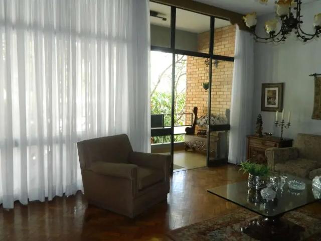 Casa / Sobrado para Venda em Belo Horizonte/MG Serra 3 Quartos