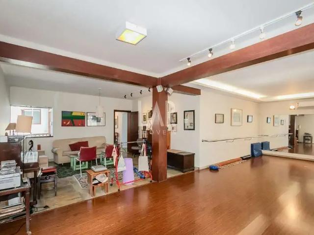 Casa / Sobrado para Venda em Belo Horizonte/MG Serra 4 Quartos