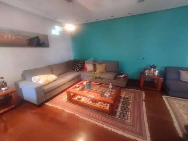 Casa / Sobrado para Venda em Belo Horizonte/MG Serra 4 Quartos
