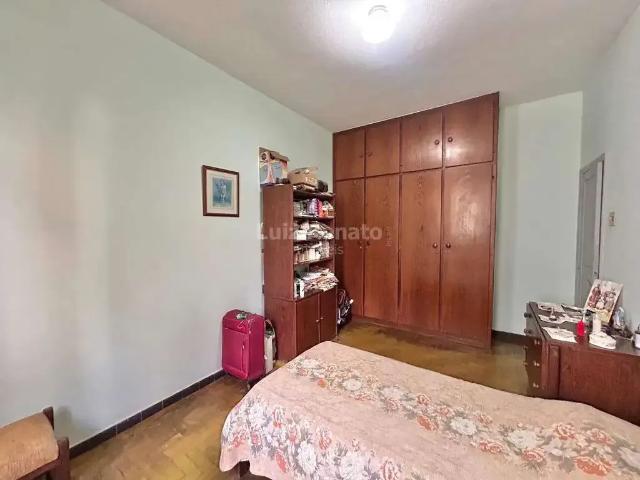 Casa / Sobrado para Venda em Belo Horizonte/MG Serra 4 Quartos