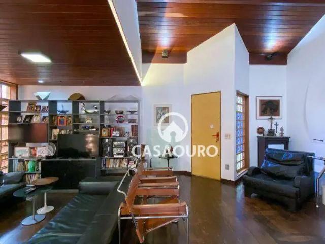 Casa / Sobrado para Venda em Belo Horizonte/MG Serra 4 Quartos
