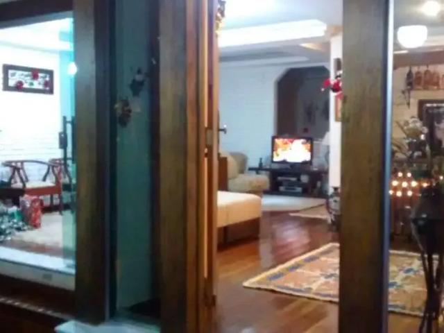 Casa / Sobrado para Venda em Belo Horizonte/MG Serra 4 Quartos