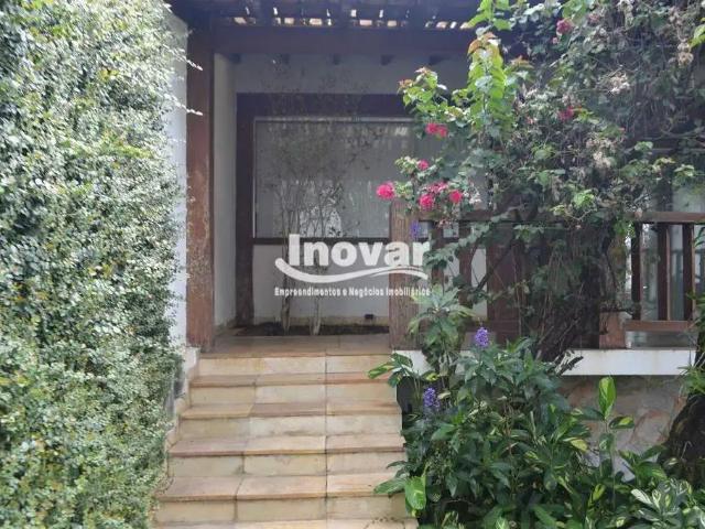 Casa / Sobrado para Venda em Belo Horizonte/MG Serra 4 Quartos