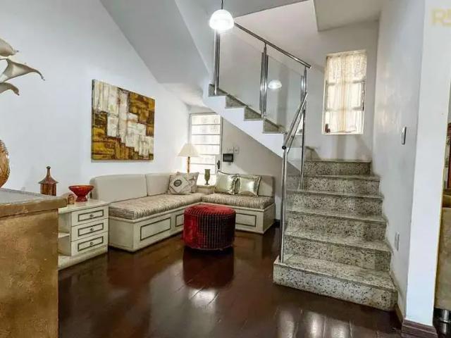 Casa / Sobrado para Venda em Belo Horizonte/MG Serra 4 Quartos