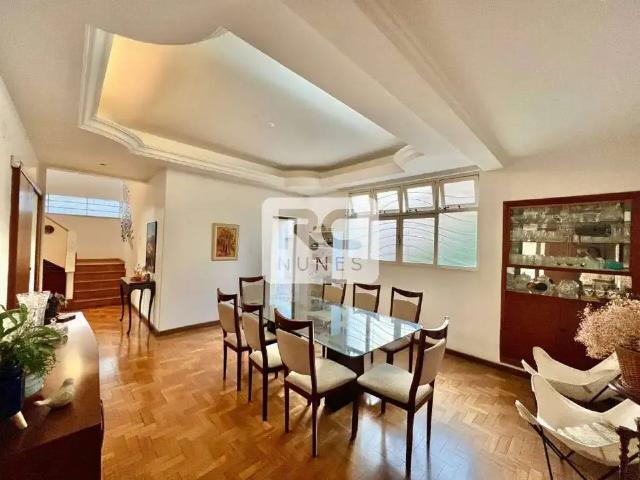 Casa / Sobrado para Venda em Belo Horizonte/MG Serra 5 Quartos