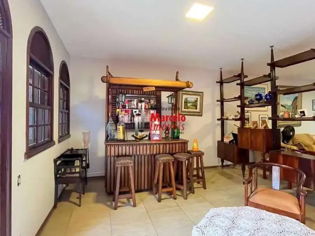 Casa / Sobrado para Venda em Belo Horizonte/MG Serra 7 Quartos