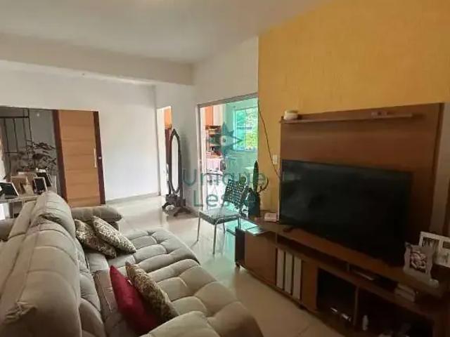 Casa / Sobrado para Venda em Belo Horizonte/MG Taquaril 4 Quartos