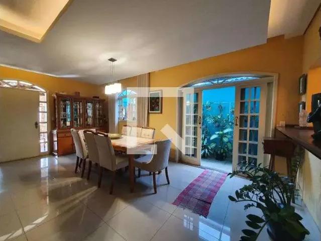 Casa / Sobrado para Venda em Belo Horizonte/MG União 4 Quartos