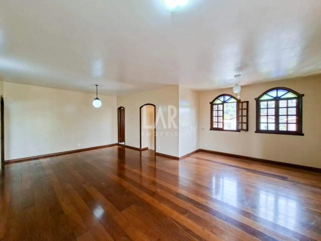 Casa / Sobrado para Venda em Belo Horizonte/MG Universitário 5 Quartos