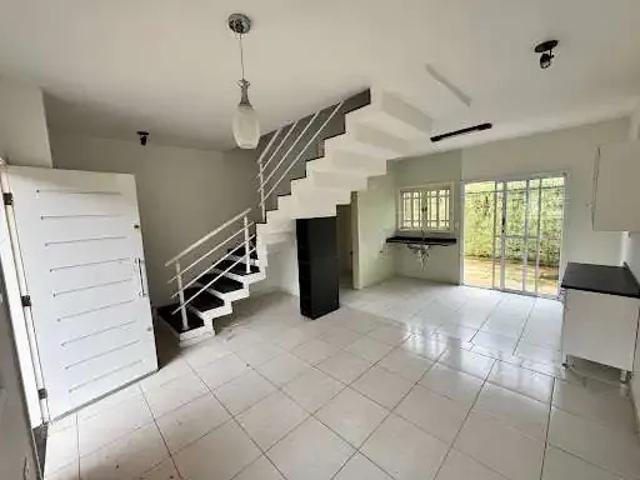 Casa / Sobrado para Venda em Bertioga/SP Maitinga 2 Quartos